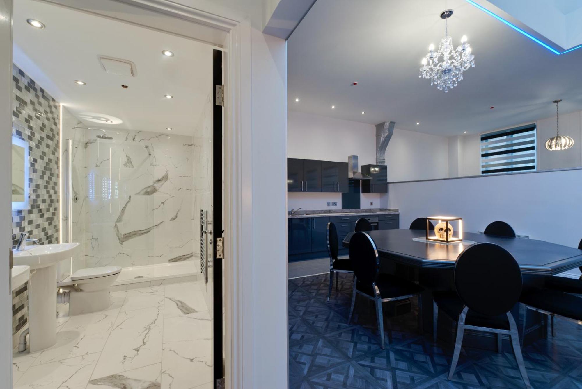 Temple Court Cavern Quarter Apartments By Happy Days Liverpool Exterior photo